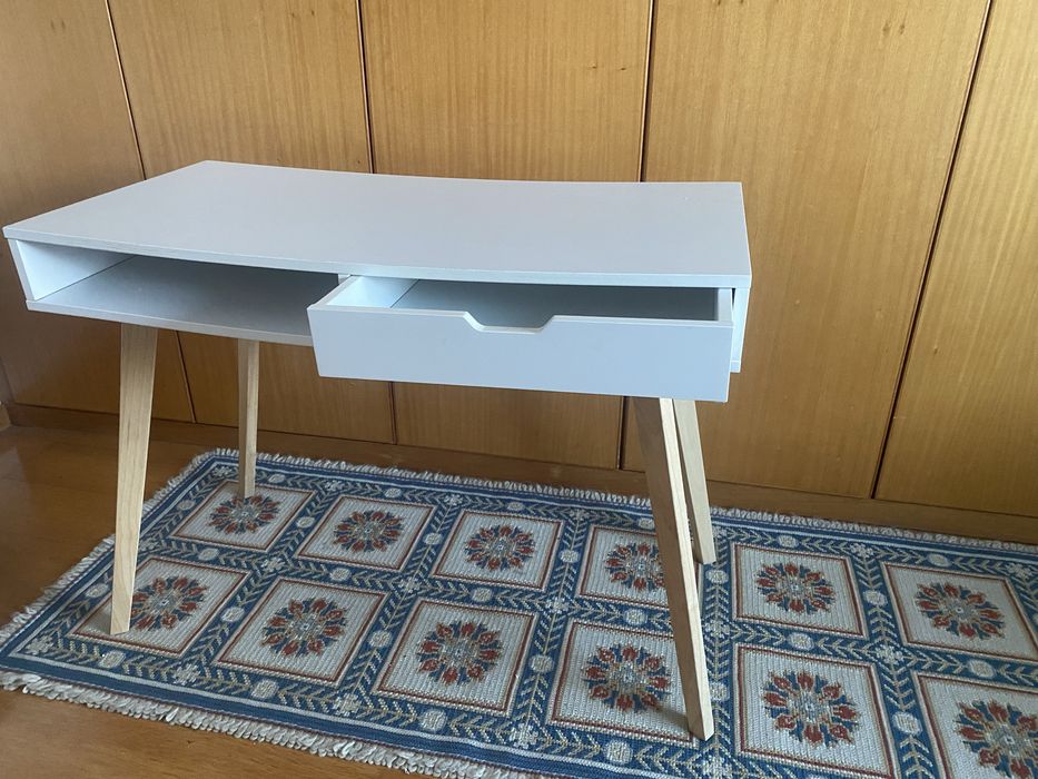 Secretária de estudo