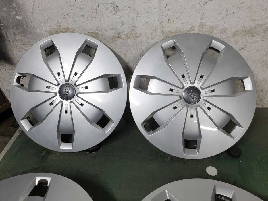 Kołpaki oryginalne Audi R16