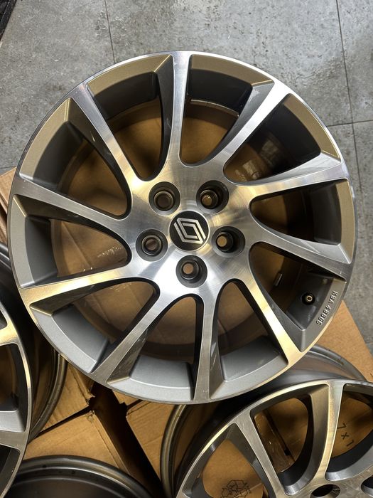 7,5jx17 et37 5x114,3 renault nissan oe bikolor