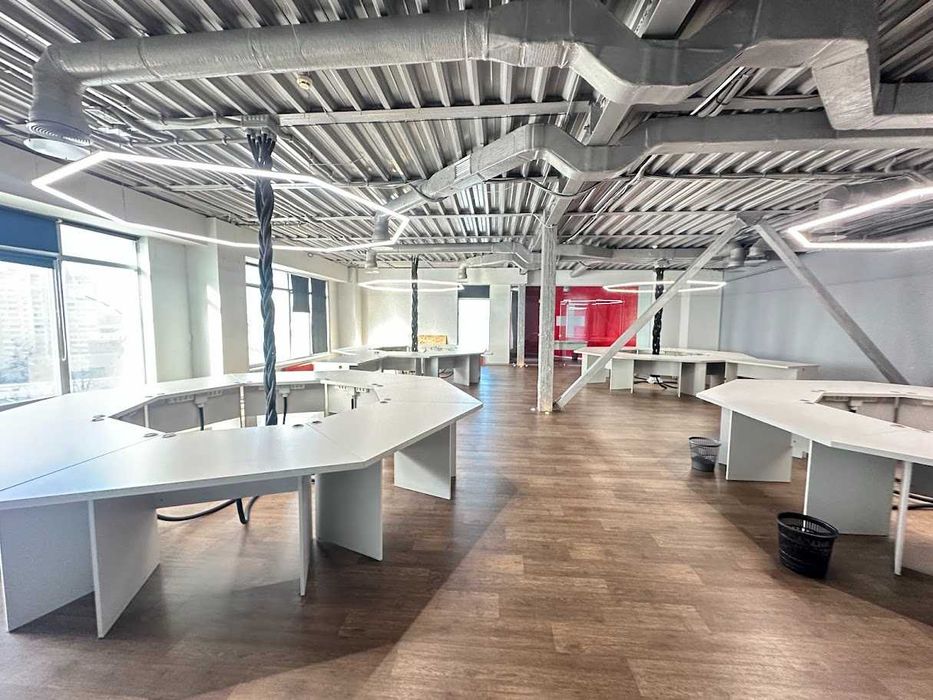 Без%! Оренда сучасного офісу в бізнес центрі (770 кв.м.)