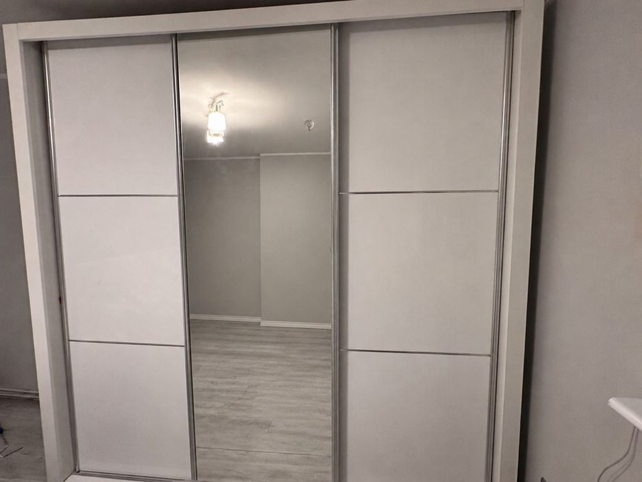 Szafa biala połysk REZERWACJA