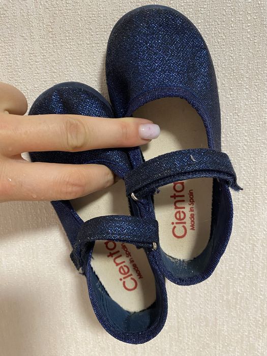 Туфлі ,кросівки,nike,zara,clarks 24розмір