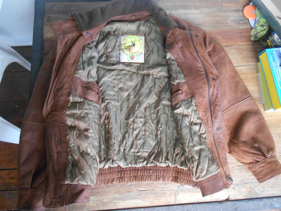 Casaco blusao pele genuina pouco uso fabricado Portugal Riccioli