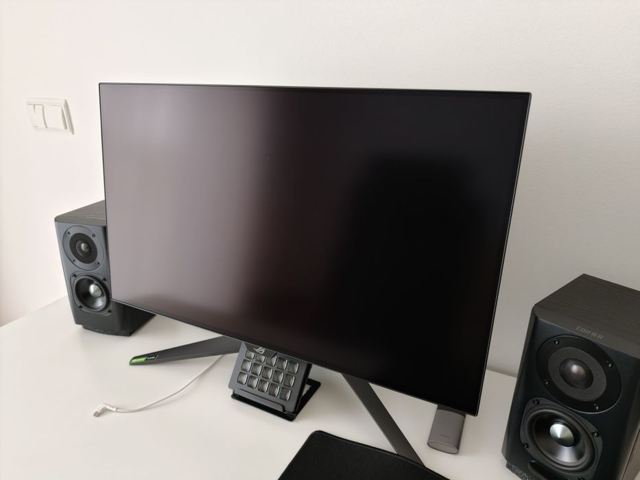 ASUS PG27AQDM Oled
