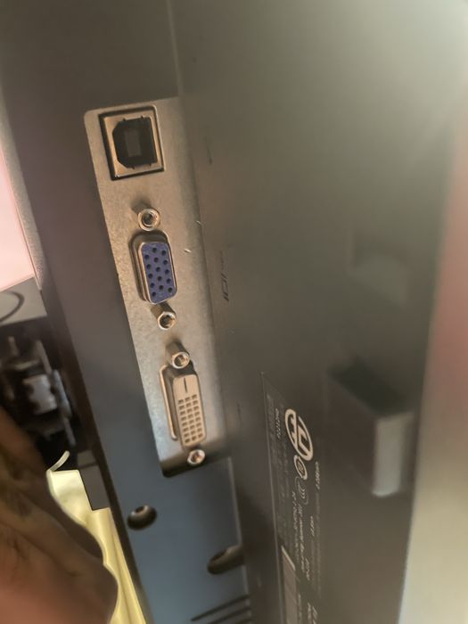 Monitor dell 22 cale