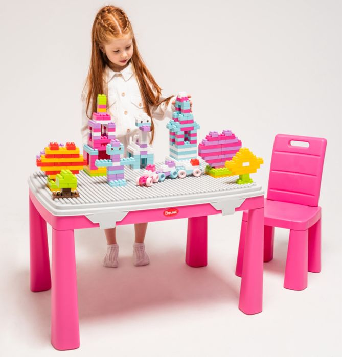 Стіл стул та конструктор. Доставка