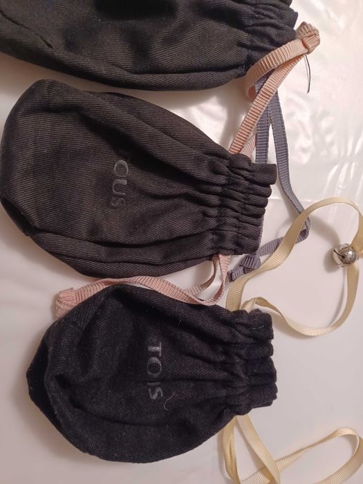 Caixas e saquinhos para joias Tous