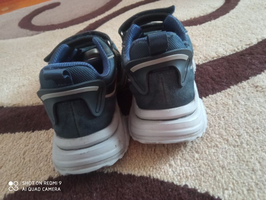 Кросівки хлопчачі, розмір 37