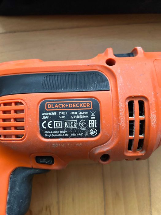 Wiertarka udarowa Black & Decker KR604CRES 600W [Komplet z torbą]