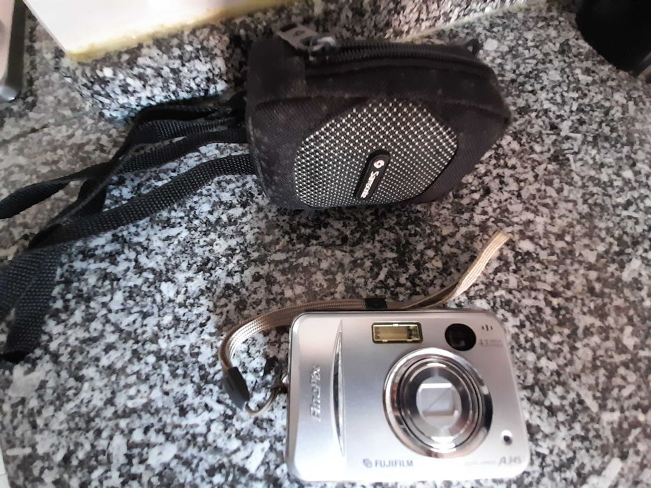 Máquina  Fotográfica  Fugifilm 4.1 megapixel