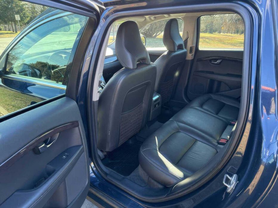 Volvo XC70 T6      2015