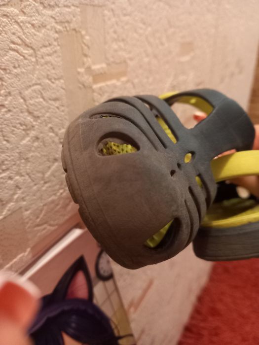 Крокси, бу., 27 р. Рожеві і сині