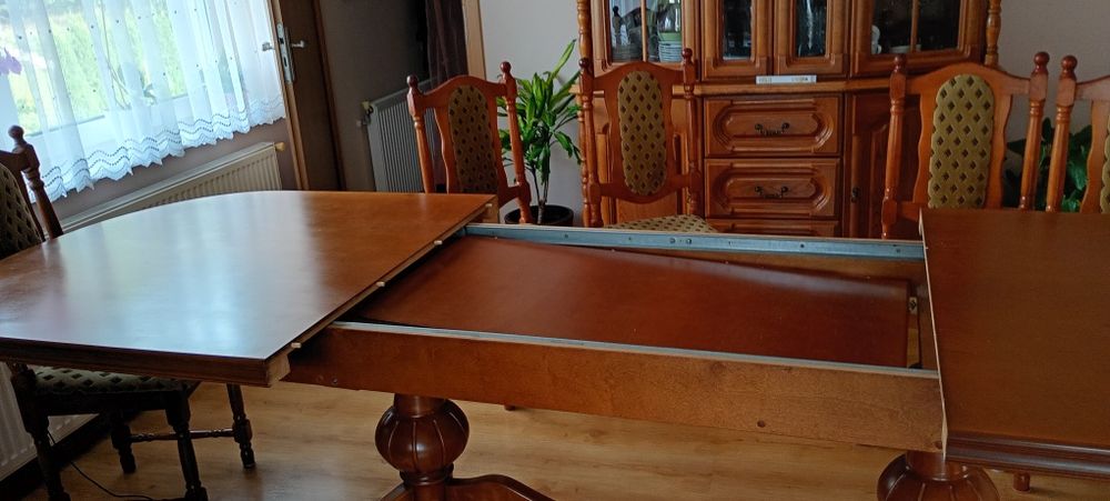 Stół rozkładany 3m po złzeniu 2m