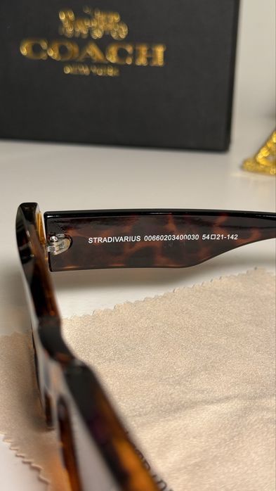 Óculos Stradivarius