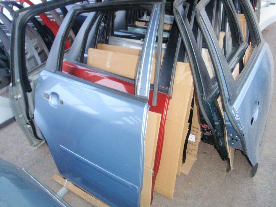 Ford C-Max drzwi przód tył prawe lewe 03-10 rózne kolory