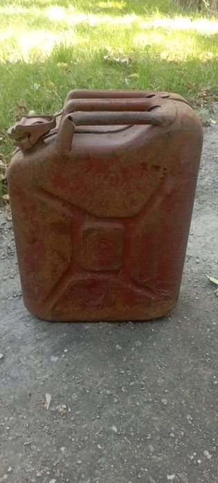 Каністра 20 літрів,нетече,