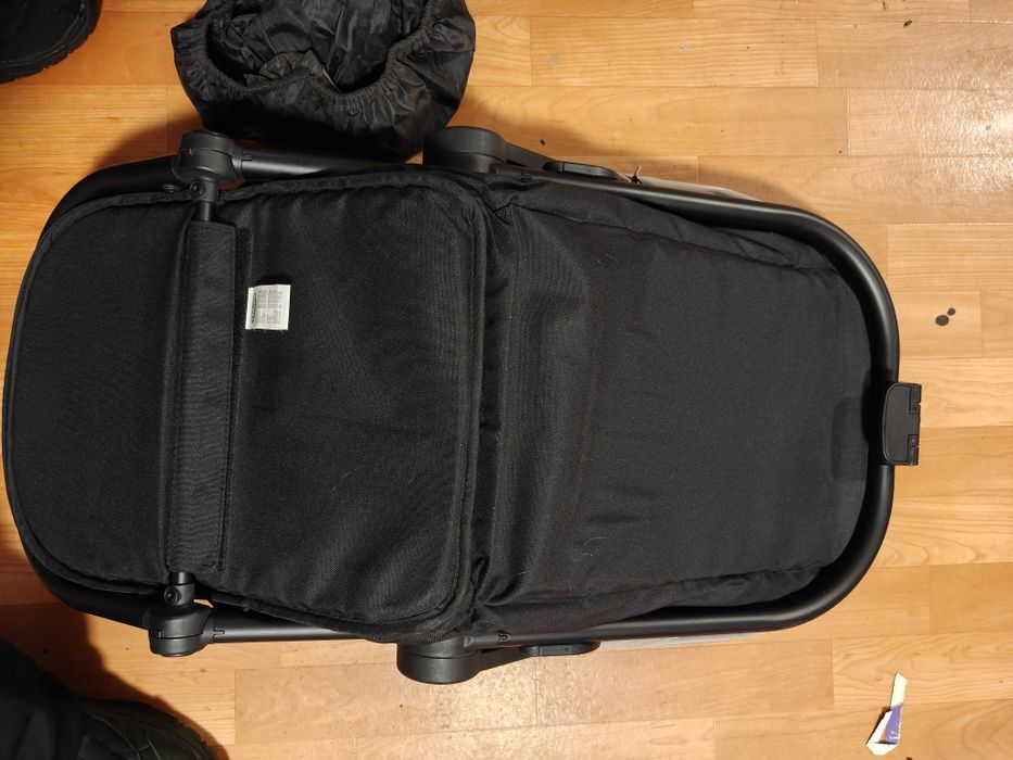 Продам дитячу коляску Chicco