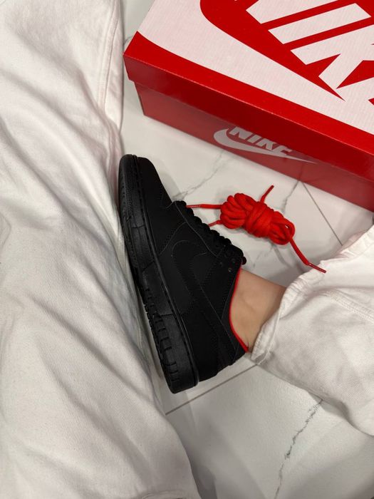 Nike SB Dunk x Supreme 94 Black