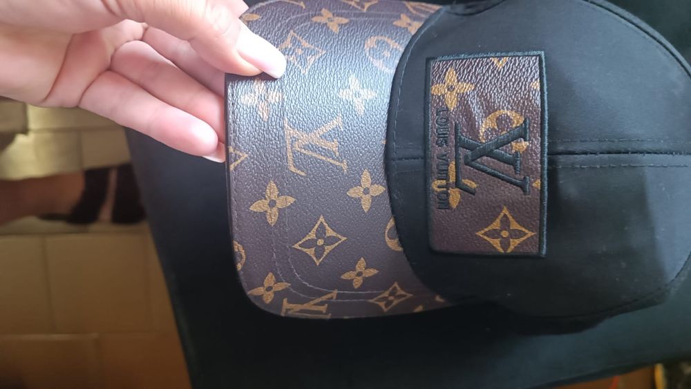 Czapka z daszkiem Louis Vuitton ortalion regulowana