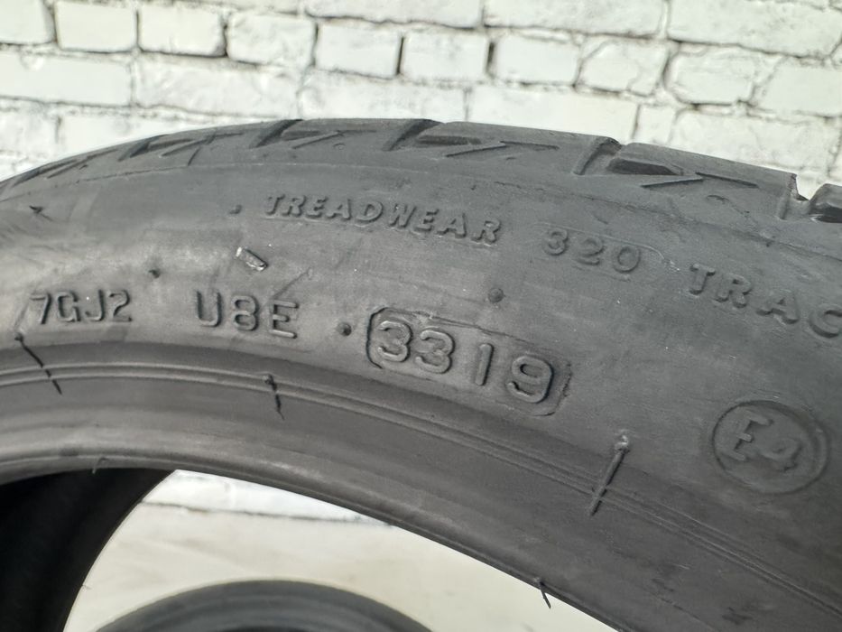 Зимові шини Bridgestone 225/40 R19