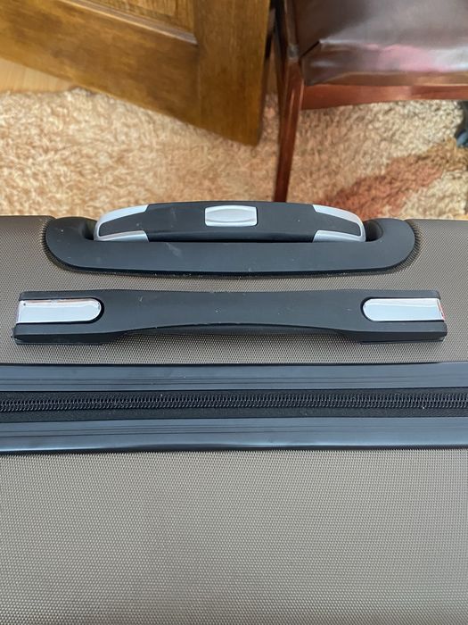 Валіза в хорошому стані