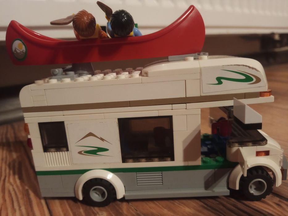 LEGO City kamper 60057