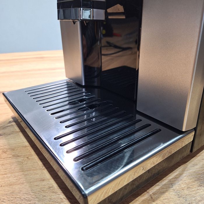 Кавомашина Delonghi Perfecta EVO.