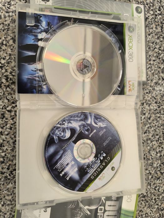 Dead space/Call of duty black ops 2/Mass effect+DVD bonus  Xbox 360