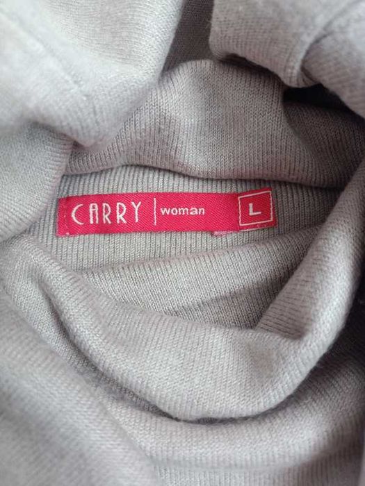 Bluzka dzianinowa Carry z golfem kamizelka