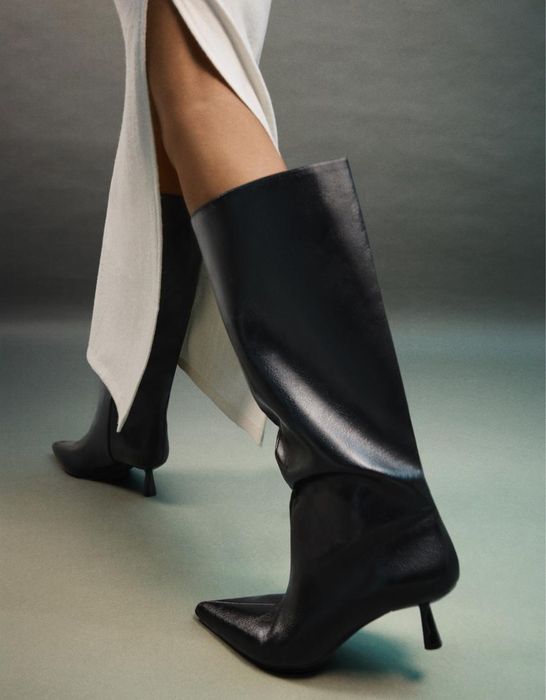 чоботи Bershka 36