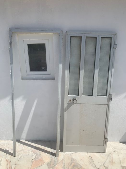 Porta entrada aluminio