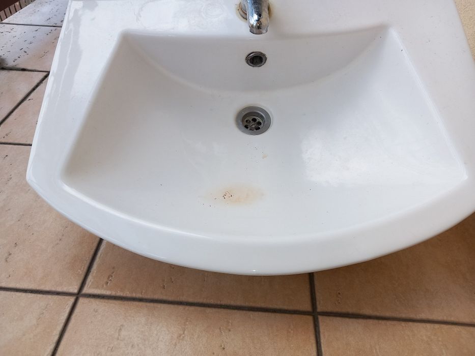 Szafka pod umywalkę