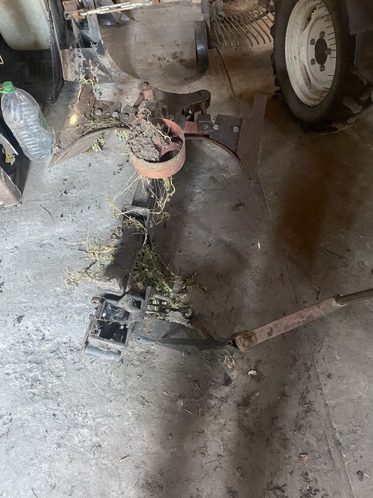 Тракторець з усім навісним