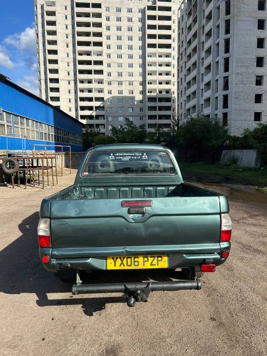 Mitsubishi L200( Містубісі Л200) 2003 рік 2,5 Дизель Механіка Повний привід 4Х4 Гарний Пікап
