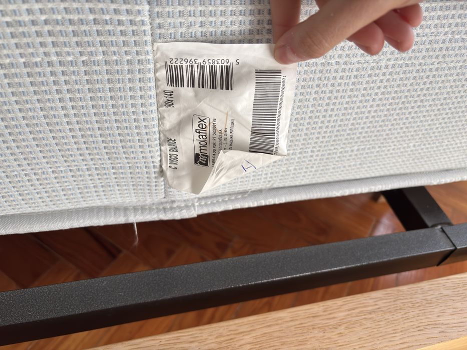 Cama de casal - 140x200