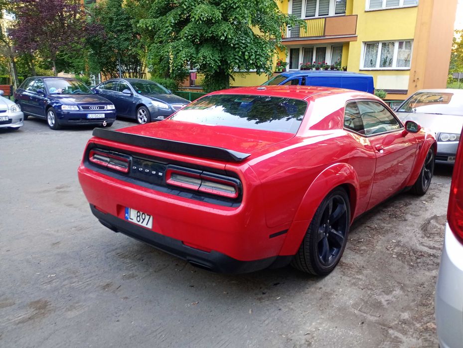 Dodge Challenger 3.6 V6 SXT LIFT Automat Koła 20" wydech ULTER Odpalanie z pilota! Zadbany!