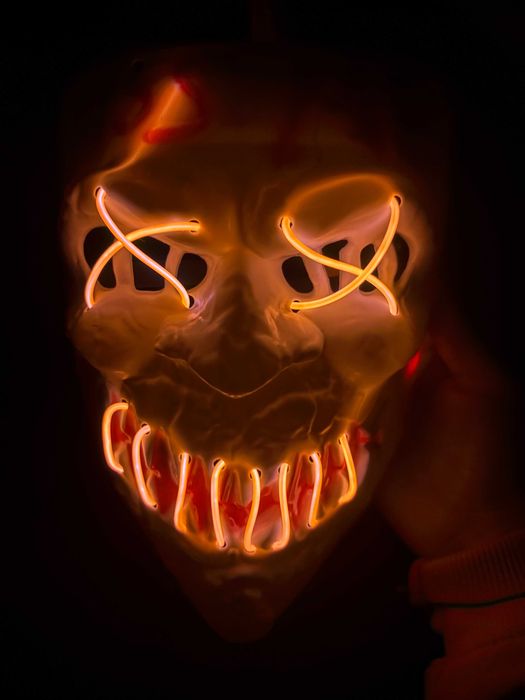 Máscara Purge " Kiss Me" nova