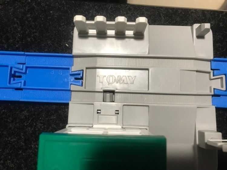 Tomek i przyjaciele lokomotywy, stacja i tory + gratisy