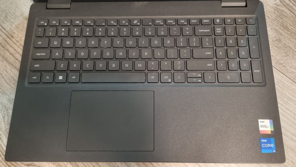 Dell 3520/I5-1135G7/DDR-32/SSDM2-512/Відеокарта IRIS