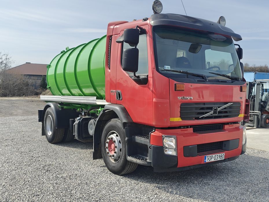 Asenizacyjny Volvo FE280 Euro5 Manual Klima Rozstaw 3.3m Beczka 11 tys