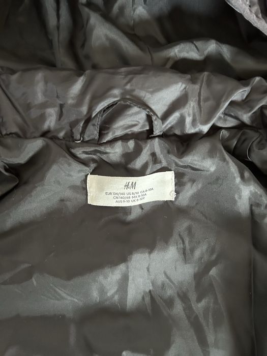 Куртка демі H&M, розмір 140, легенька та тепленька