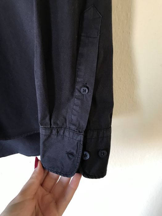 Camisa azul-marinho da Sacoor Brothers