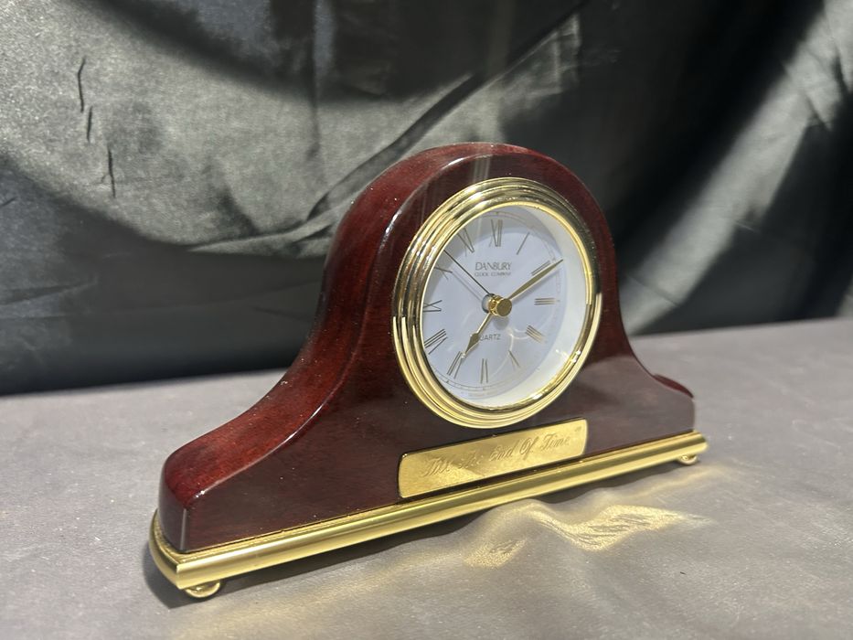 Zegarek DANBURY – Elegancki Zegarek Kominkowy