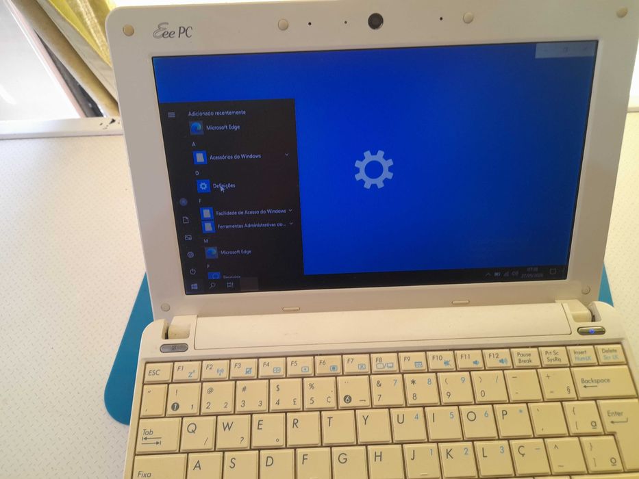 portatil muito bonito para estudar ou trabalhar, como novo.