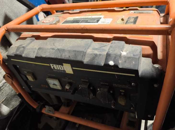 2 Geradores a Gasolina FG3000-A e Rutool RG-2000 | 200€