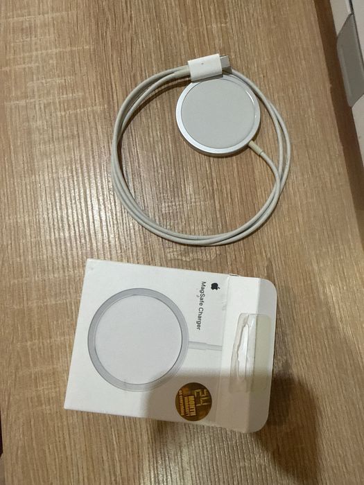Apple MagSafe Charger