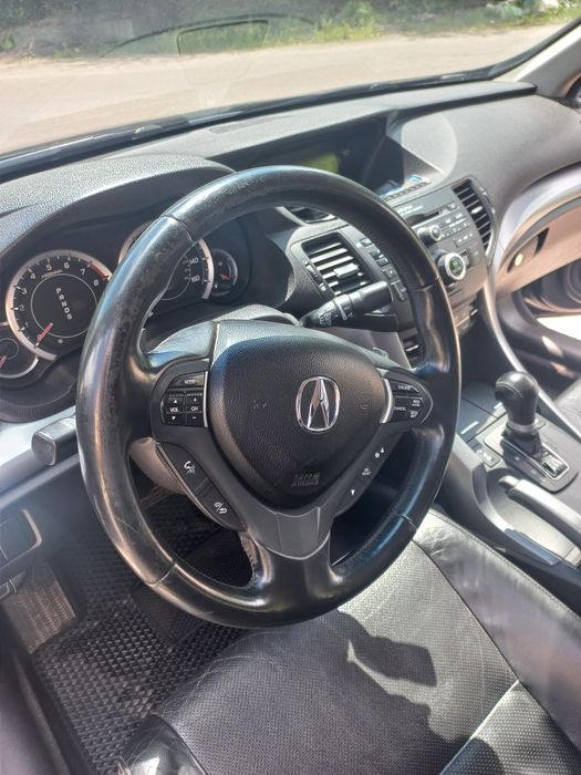 Acura tsx 2010 року