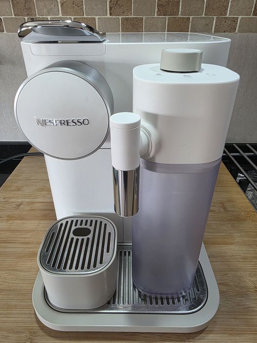Maquina Café Nespresso Gran Lattissima