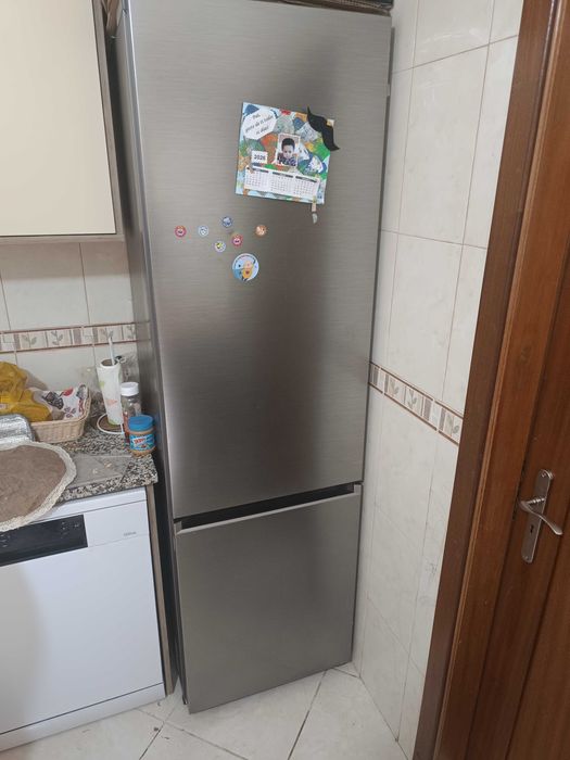 Frigorífico Samsung Combinado  RB38T607BS9/EF (No Frost - 203 cm - 387 L - Inox)