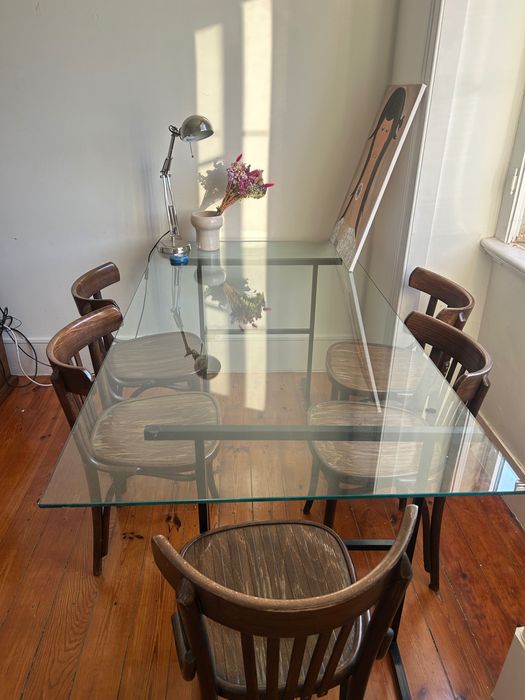 Mesa de jantar de vidro